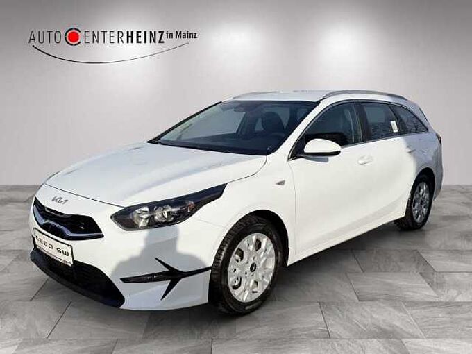 Kia Ceed SW 1.5 T-GDI DCT7 OPF Vision Vision mit Komfort-plus-Paket