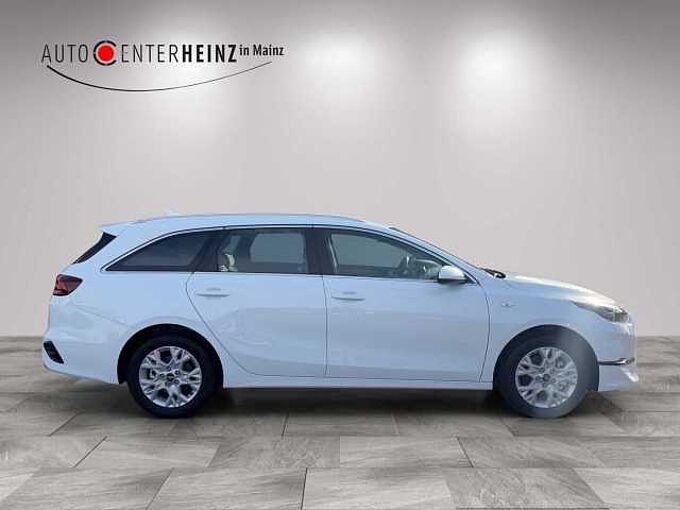 Kia Ceed SW 1.5 T-GDI DCT7 OPF Vision Vision mit Komfort-plus-Paket