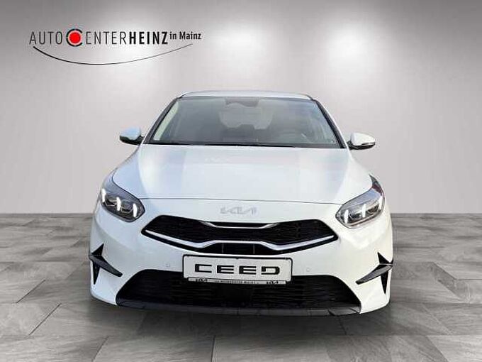 Kia Ceed 1.5 T-GDI DCT7 Ultimate Edition Style und Sound-Paket