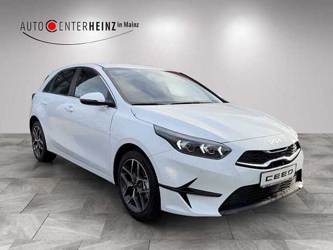 Kia Ceed 1.5 T-GDI DCT7 Ultimate Edition Style und Sound-Paket