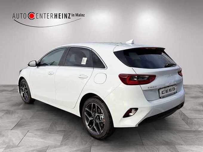 Kia Ceed 1.5 T-GDI DCT7 Ultimate Edition Style und Sound-Paket