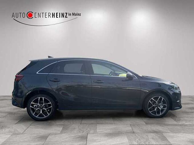 Kia Ceed 1.5 T-GDI DCT7 Ultimate Edition mit Style-Paket