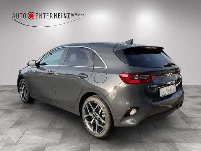 Kia Ceed 1.5 T-GDI DCT7 Ultimate Edition mit Style-Paket