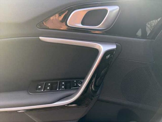 Kia Ceed 1.5 T-GDI DCT7 Ultimate Edition mit Style-Paket