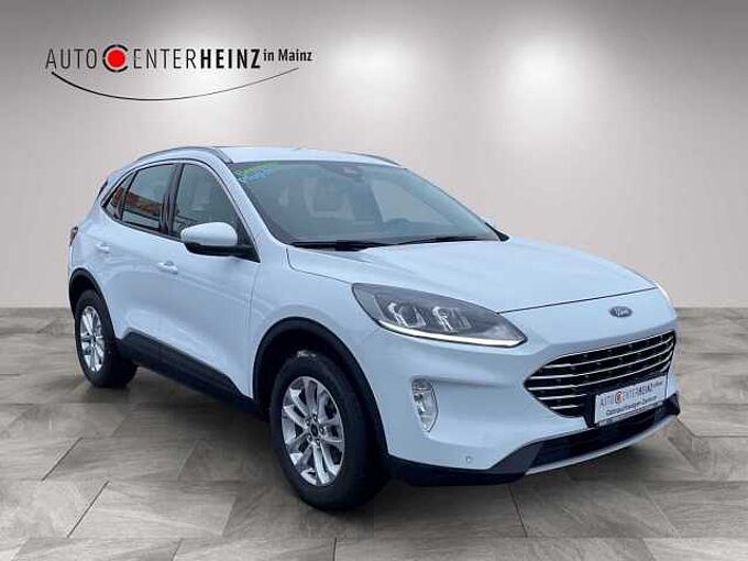 Ford Kuga Plug-In Hybrid Titanium