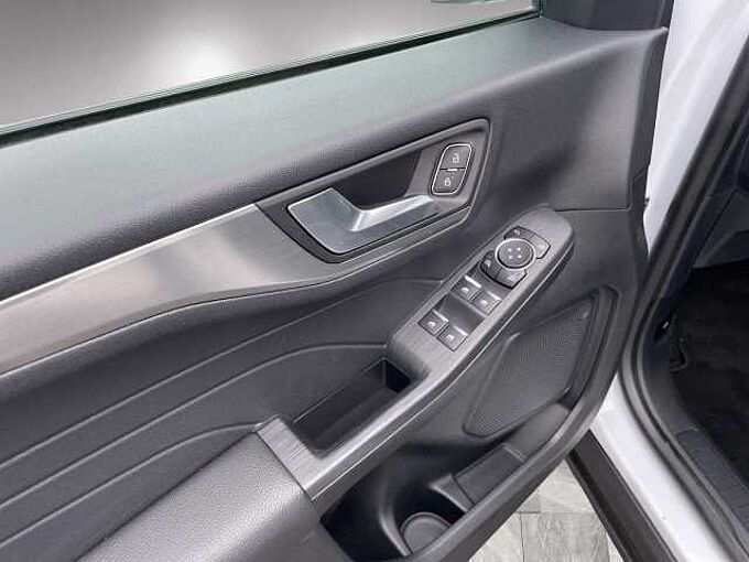 Ford Kuga Plug-In Hybrid Titanium