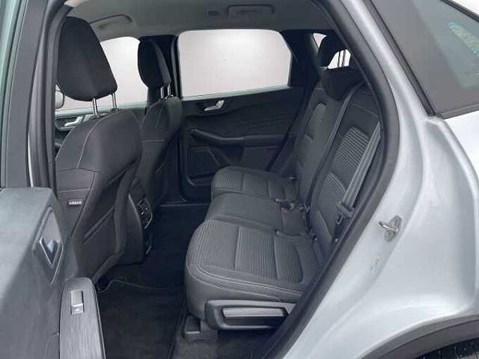 Ford Kuga Plug-In Hybrid Titanium