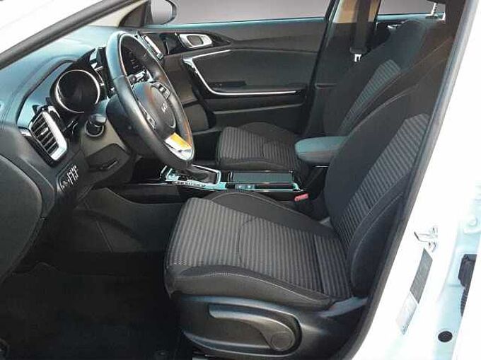 Kia XCeed Vision Plug-in Hybrid