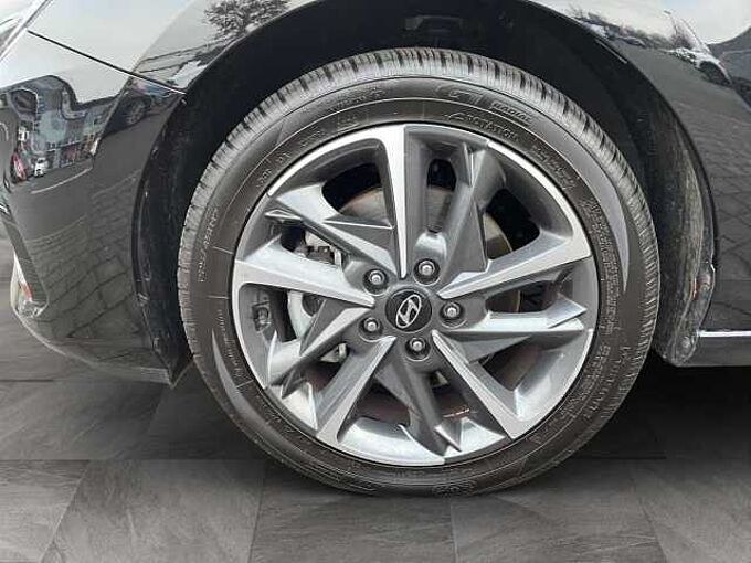 Hyundai i30 Advantage Mild-Hybrid