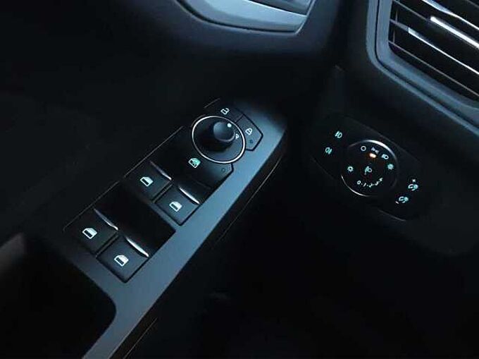 Ford Focus Cool & Connect