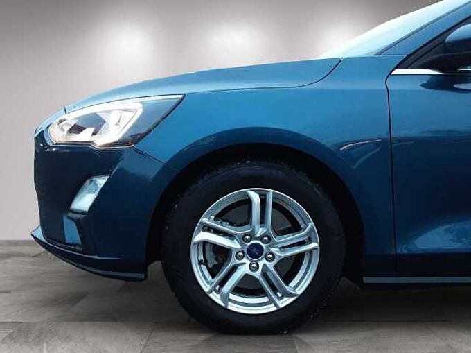 Ford Focus Cool & Connect