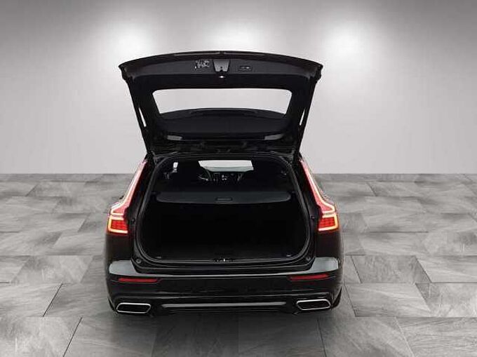 Volvo V60 R Design Recharge Plug-In Hybrid AWD