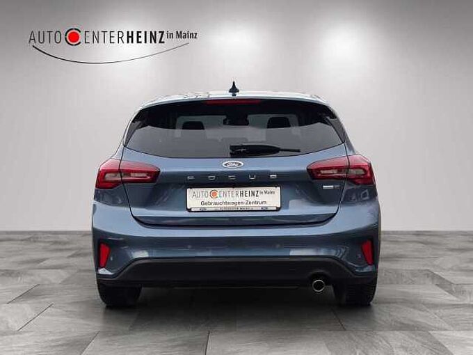 Ford Focus Titanium X