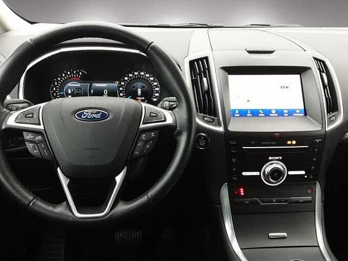 Ford S-Max Hybrid Titanium