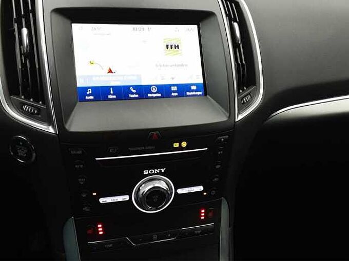 Ford S-Max Hybrid Titanium