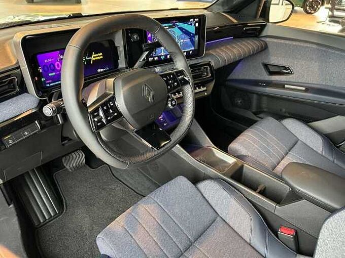 Renault R4 E-Tech Techno 150 Comfort Range