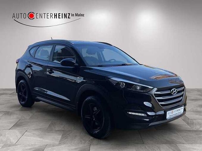 Hyundai Tucson blue Classic 2WD