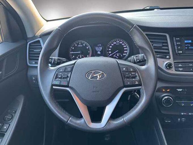 Hyundai Tucson blue Classic 2WD