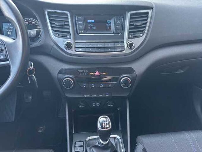 Hyundai Tucson blue Classic 2WD