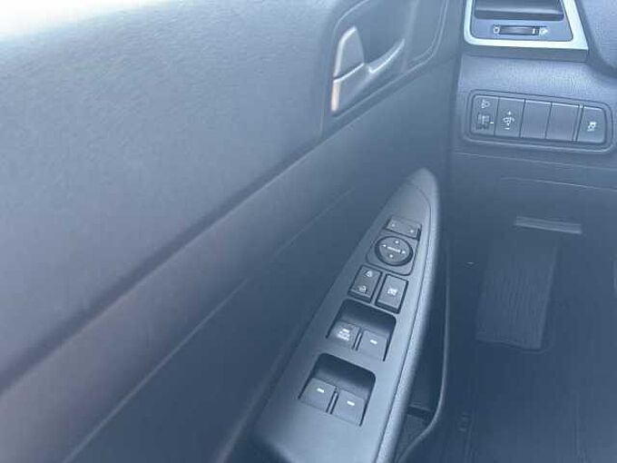 Hyundai Tucson blue Classic 2WD