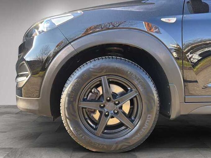 Hyundai Tucson blue Classic 2WD