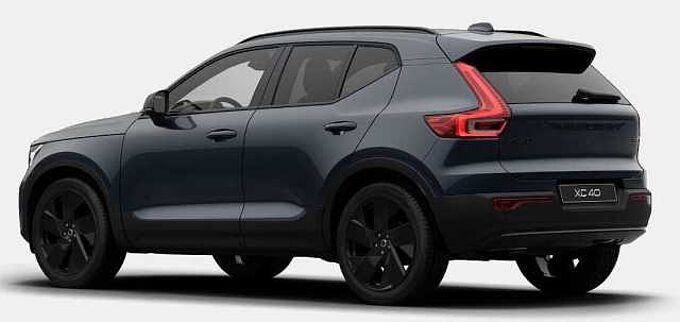 Volvo XC40 B3 B DKG Plus Black Edition