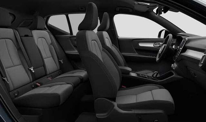 Volvo XC40 B3 B DKG Plus Black Edition