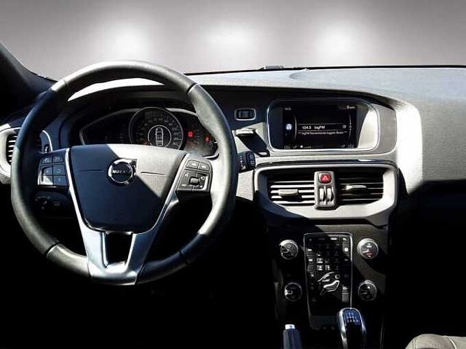 Volvo V40 Linje Svart