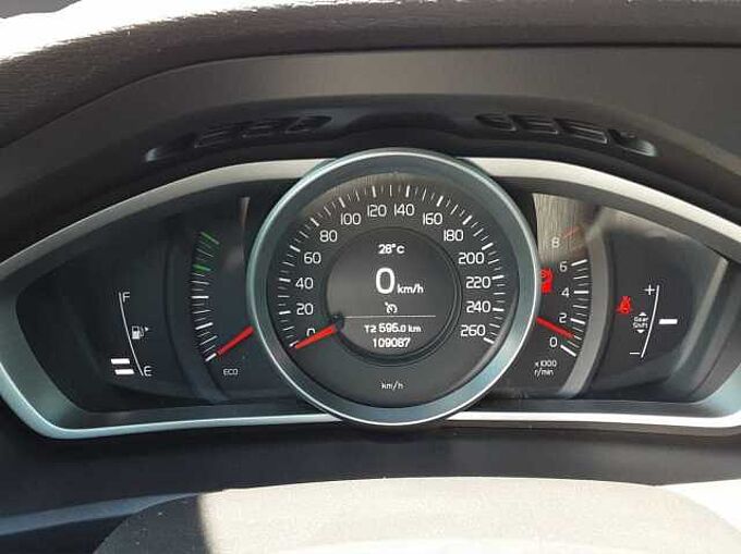Volvo V40 Linje Svart