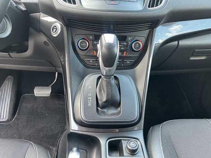 Ford Grand C-Max Titanium