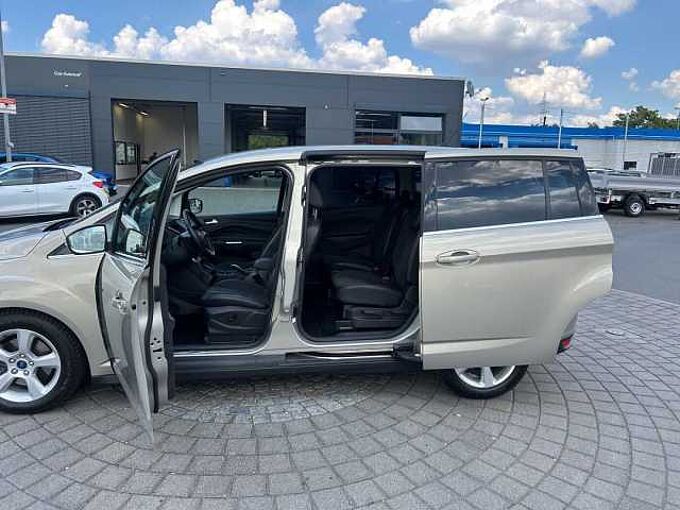 Ford Grand C-Max Titanium