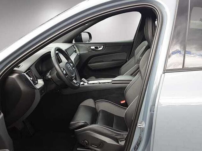 Volvo XC 60 Plus Dark 2WD