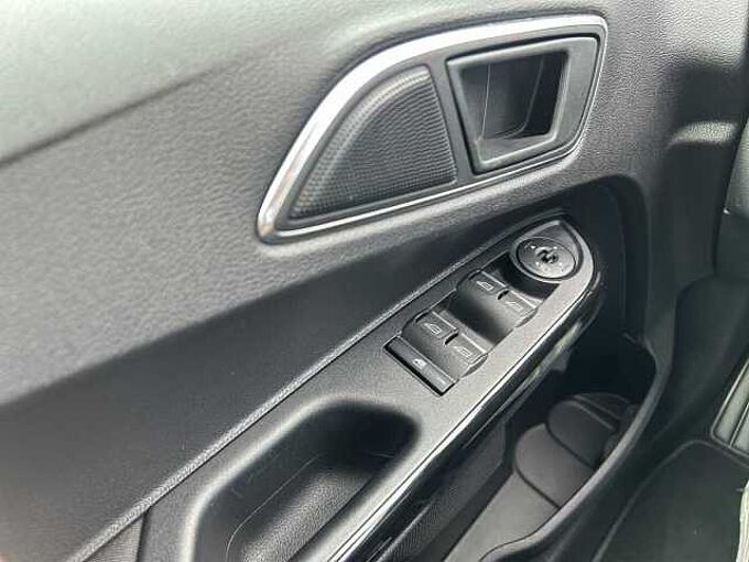 Ford B-Max Titanium