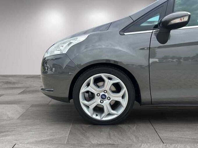 Ford B-Max Titanium