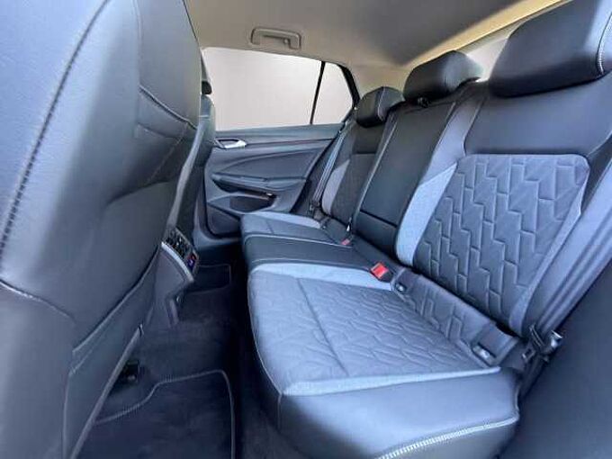 Volkswagen Golf 1.5 eTSI 110 kW Energy