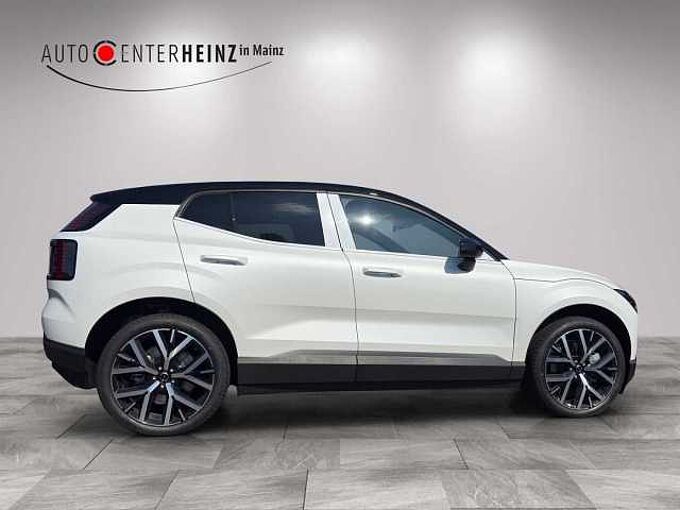 Volvo EX30 P8 AWD Summer Edition