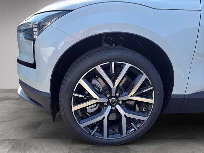 Volvo EX30 P8 AWD Summer Edition