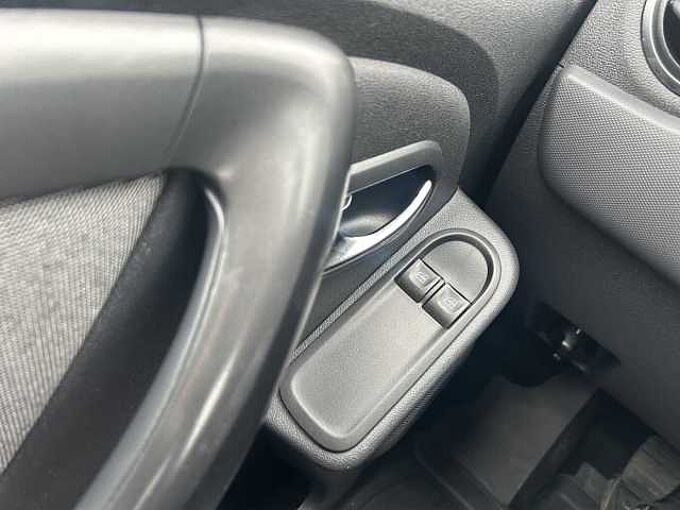 Dacia Duster Black Shadow 4x2