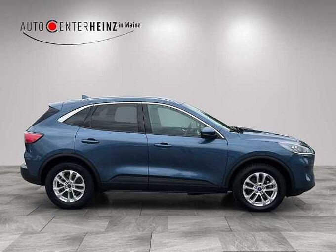 Ford Kuga Plug-In Hybrid Titanium