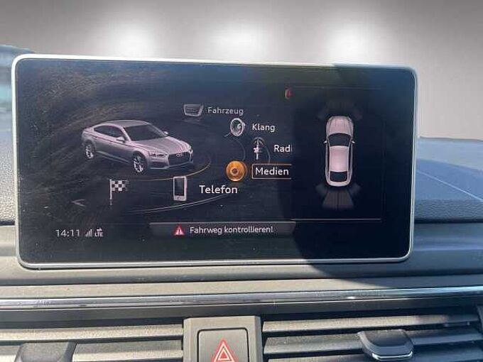 Audi A5 quattro basis