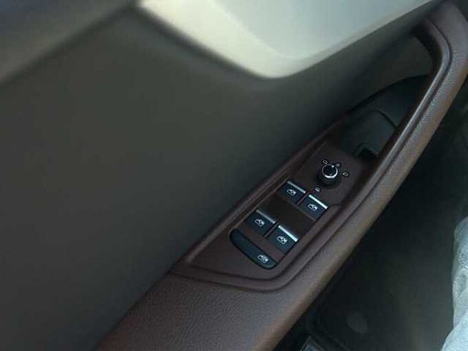 Audi A5 quattro basis