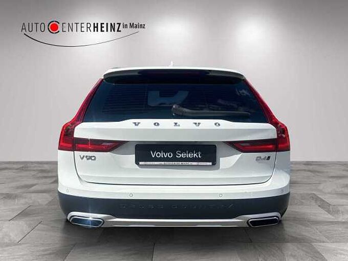 Volvo V90 Cross Country Pro AWD