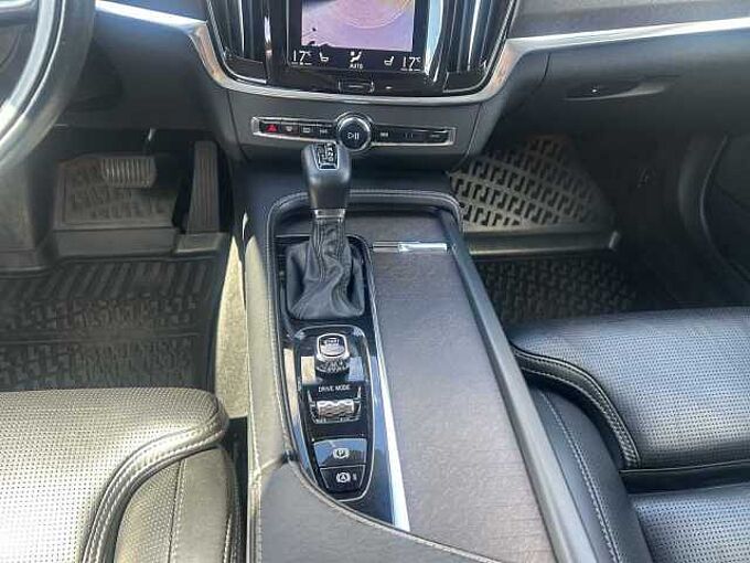 Volvo V90 Cross Country Pro AWD