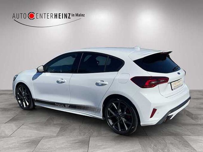 Ford Focus ST X