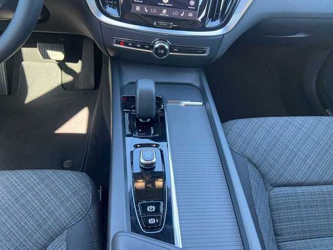 Volvo V60 Core