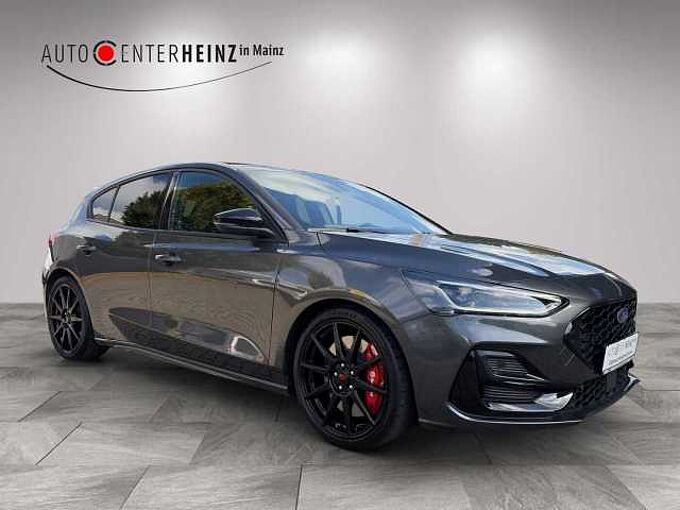 Ford Focus ST X