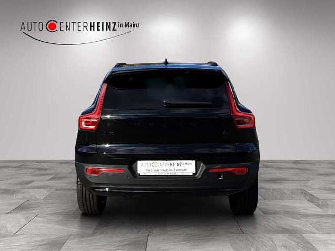 Volvo XC 40 Plus Black Edition 2WD