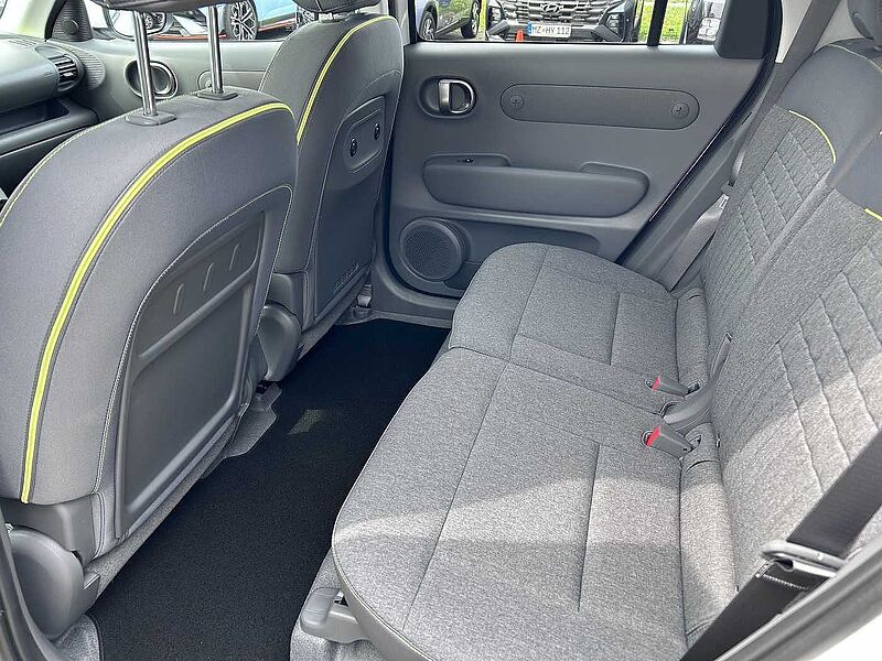 Hyundai INSTER 49kWh Cross mit Effizienzpaket