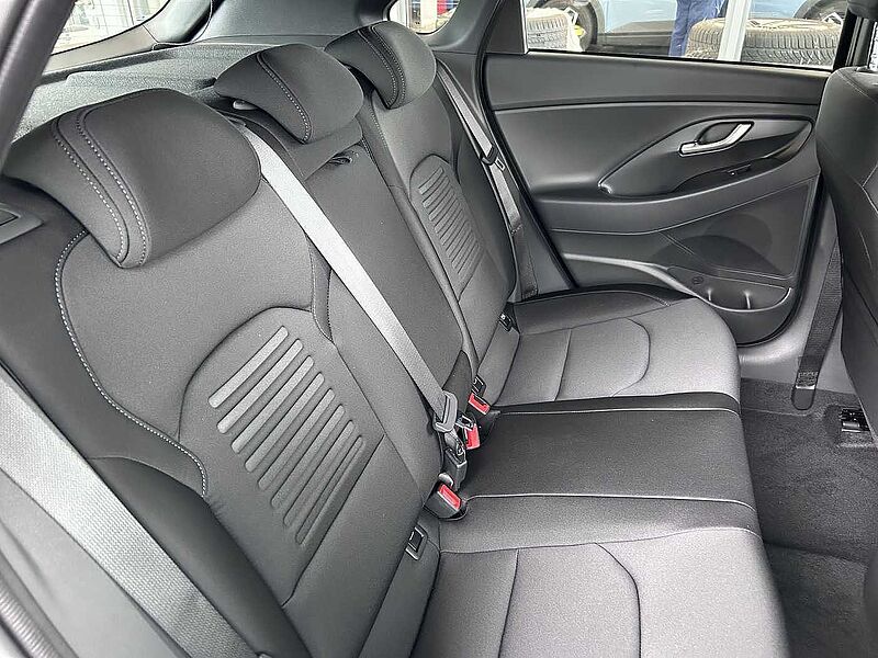 Hyundai i30 1.5 T-GDI 48V-Hybrid Advantage