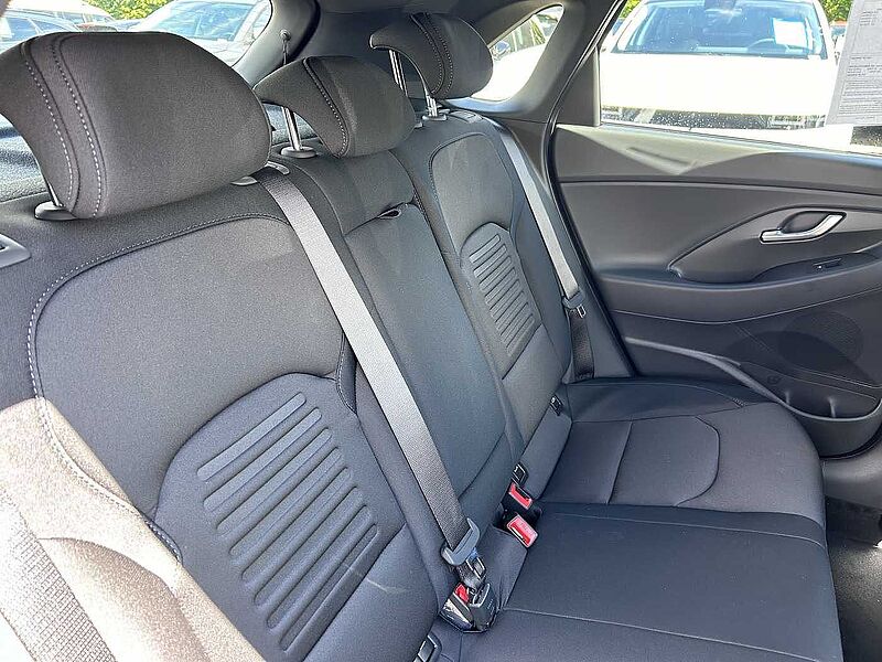 Hyundai i30 1.5 T-GDI 48V-Hybrid Advantage